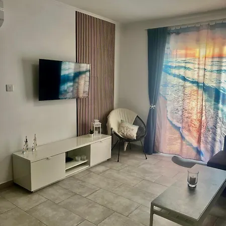 Nissi Golden Sands D01 شقة أيا نابا